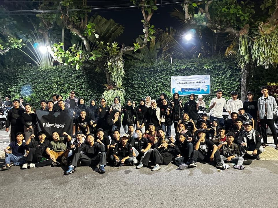 Cahaya Malam Kemenangan: Kisah Indah Takbiran Keliling di Santren Catur Tunggal